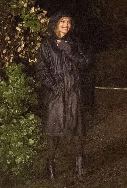 Анджелина Джоли на съемках в Париже