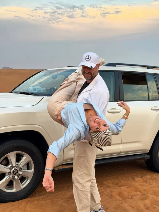 Полина Диброва и Роман Товстик в Эмиратах Полина Диброва и Роман Товстик в Эмиратах