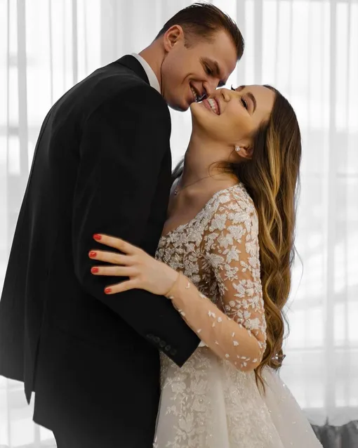 Анастасия Костенко надела свадебное платье Анастасия Костенко надела свадебное платье