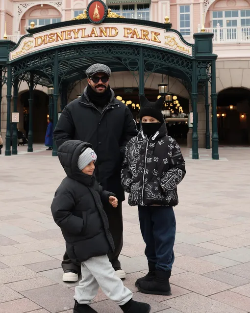 Тимати с детьми в Париже