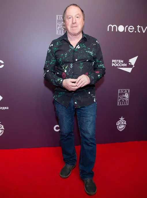 Владимир Стеклов перенес операцию по удалению опухоли Владимир Стеклов перенес операцию по удалению опухоли