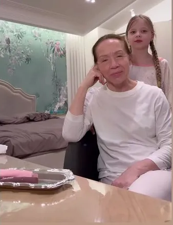 Нажми и смотри