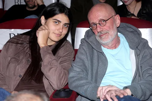 Супруги Алина Михайлова и Александр Гордон Супруги Алина Михайлова и Александр Гордон