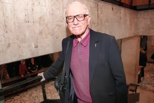 Увел из семьи в коммуналку: история любви Александра Митты и его единственной жены — как в кино! Увел из семьи в коммуналку: история любви Александра Митты и его единственной жены — как в кино!