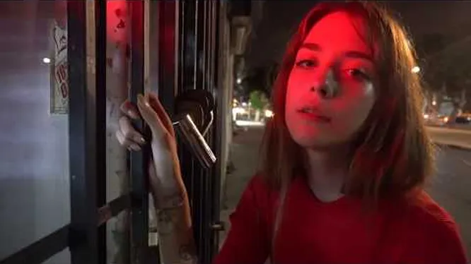 Нажми и смотри