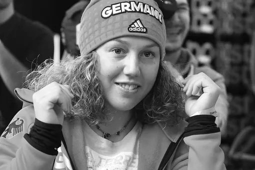 Погибшая в горах олимпийская чемпионка Лаура Дальмайер повторила трагическую судьбу бывшего возлюбленного Погибшая в горах олимпийская чемпионка Лаура Дальмайер повторила трагическую судьбу бывшего возлюбленного