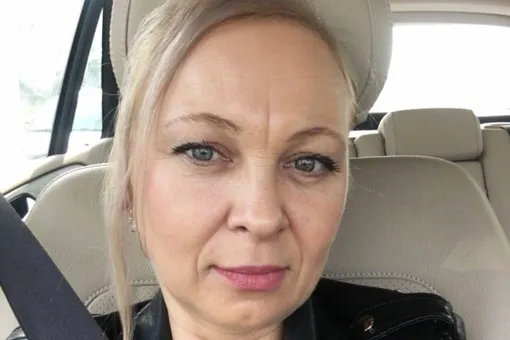 «Дочери живут за границей»: умершую на могиле Виктора Цоя его поклонницу Алену Горьеву не могут похоронить «Дочери живут за границей»: умершую на могиле Виктора Цоя его поклонницу Алену Горьеву не могут похоронить