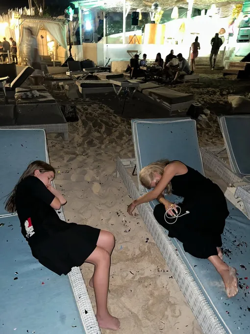 Кристина Асмус с дочерью Настей во время отдыха на Бали