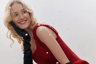 Первый фэшн-дайджест декабря: в чем пойти на корпоратив, идеи новогодних подарков и модное вдохновение