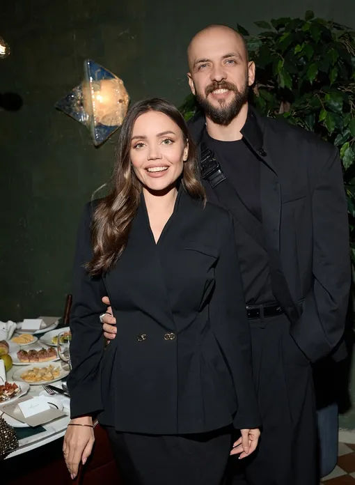 Ассоль и ST счастливы в браке девять лет