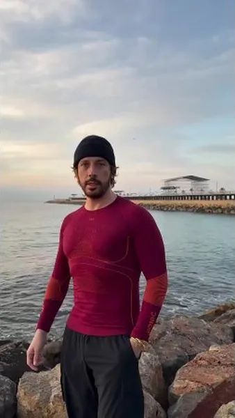 Нажми и смотри