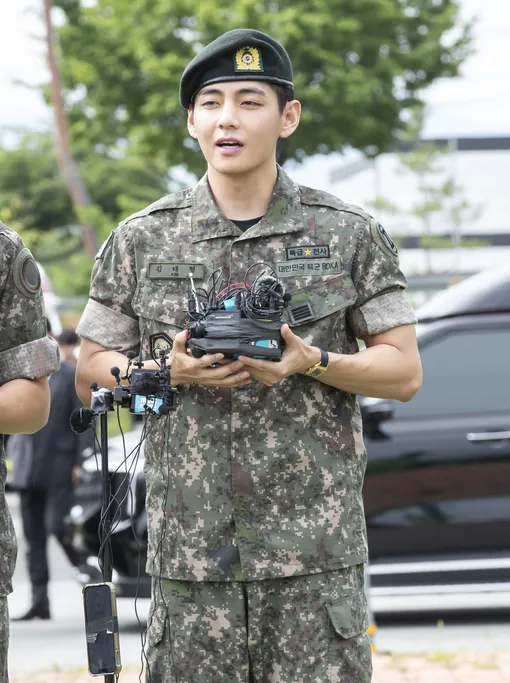 Ви из BTS показал выдающиеся результаты за время службы в армии Ви из BTS показал выдающиеся результаты за время службы в армии