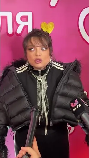 Нажми и смотри