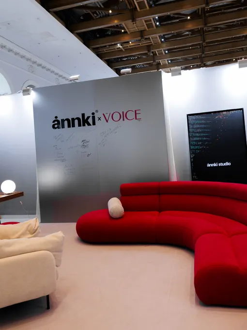 Стенд Annki и VOICE Стенд Annki и VOICE