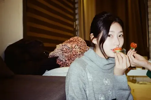 По словам ее отца, Ким Сэ-рон страдала от нападок блогеров