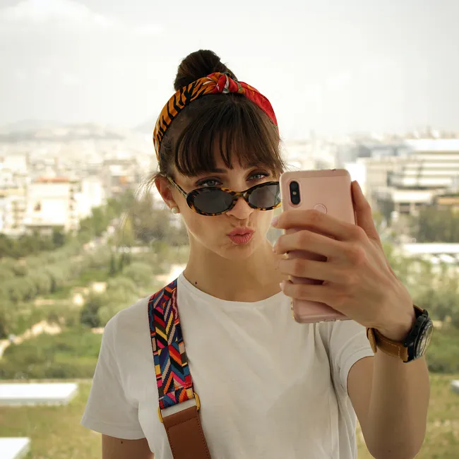 Как «улучшайзинг» на фото портит нашу жизнь: 3 простых совета для повышения самооценки