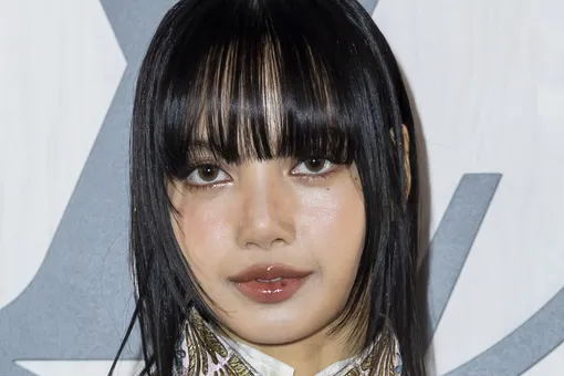 Лиса из Blackpink получила номинацию на «Эмми» за номер с Raye и Doja Cat на премии «Оскар-2025» Лиса из Blackpink получила номинацию на «Эмми» за номер с Raye и Doja Cat на премии «Оскар-2025»