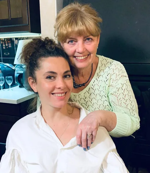 Янина Соколовская с мамой Янина Соколовская с мамой
