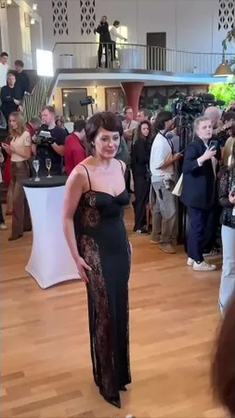 Нажми и смотри