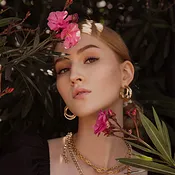 Виктория Романова