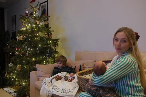 Клара Пэджет с детьми