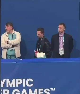 Нажми и смотри