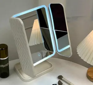 Настольное зеркало с LED-подсветкой Настольное зеркало с LED-подсветкой