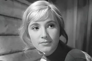Умерла в больнице звезда советского кино Алла Чернова, бывшая жена Абдулова и вдова Менакера