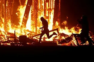 На фестивале Burning Man в Неваде заживо сгорел 41-летний мужчина