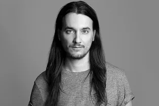 Carven назвал имена новых креативных директоров Carven назвал имена новых креативных директоров
