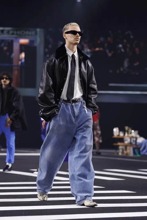 Ромео Бекхэм на показе Ромео Бекхэм на показе