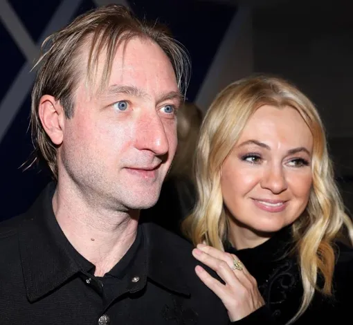 Супруги Евгений Плющенко и Яна Рудковская