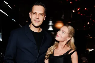 «Высшая лига на моем дне рождения»: Кристина Асмус повеселилась с Милошем Биковичем, Юлией Пересильд и другими звездами