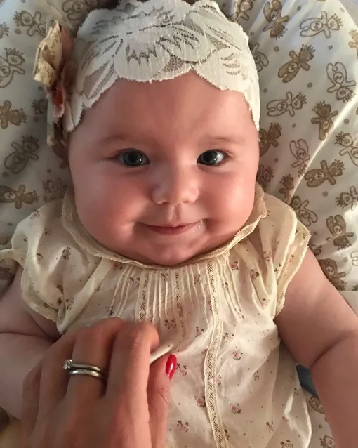 Пелагея показала фото дочери в младенчестве