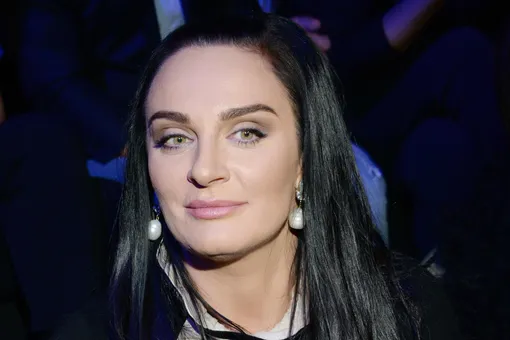 Елена Ваенга сфотографировала сына после тренировки и подшутила над ним Елена Ваенга сфотографировала сына после тренировки и подшутила над ним