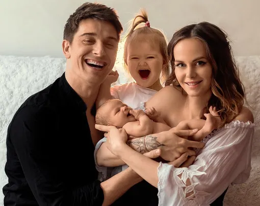 Аурика и Стас воспитывают двух дочерей