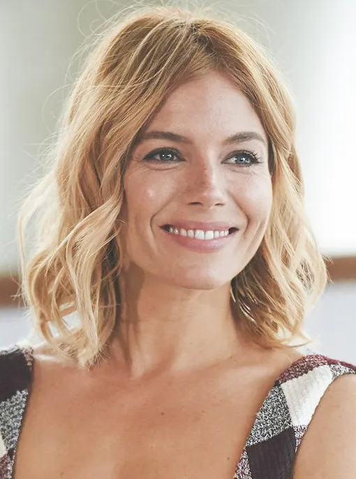 Пляжные локоны мужчины считают сексуальной прической, потому что она навевает юношеские мечты самые сексуальные прически