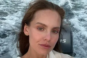 «На реабилитацию ушло 5 месяцев»: Дарья Клюкина показала фигуру в бикини и рассказала о восстановлении после родов