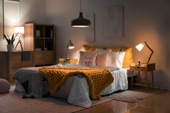 Wall and ceiling lighting