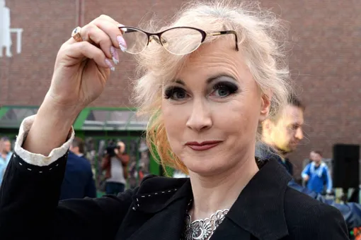 «Переспал три раза с девушкой – женись!»: Светлана Разина призвала обязать мужчин вступать в брак после секса «Переспал три раза с девушкой – женись!»: Светлана Разина призвала обязать мужчин вступать в брак после секса