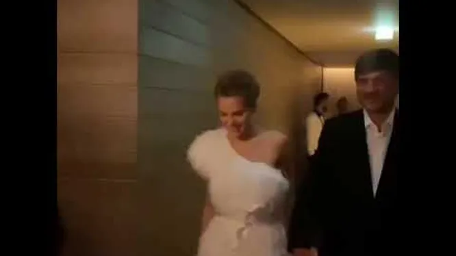 Нажми и смотри