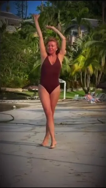 Нажми и смотри