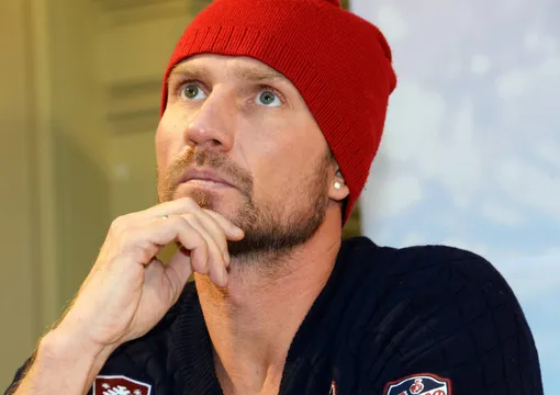 Роману Костомарову грозит ампутация пальцев