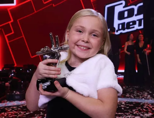 Победителем 12-го сезона шоу «Голос. Дети» стала восьмилетняя Мария Никулина Победителем 12-го сезона шоу «Голос. Дети» стала восьмилетняя Мария Никулина