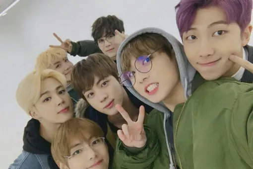 Вернувшиеся из армии участники k-pop группы BTS назвали дату камбека с новым альбомом Вернувшиеся из армии участники k-pop группы BTS назвали дату камбека с новым альбомом