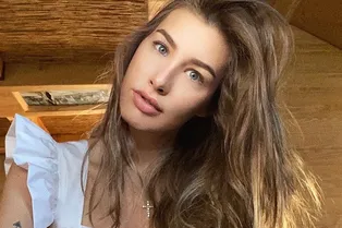 Загорелая и сексуальная: Кети Топурия в дерзком платье снялась на ночном пляже Загорелая и сексуальная: Кети Топурия в дерзком платье снялась на ночном пляже