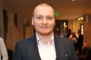 «Семья увеличилась»: Сергей Сафронов привел на шоу бывшую и нынешнюю жену «Семья увеличилась»: Сергей Сафронов привел на шоу бывшую и нынешнюю жену