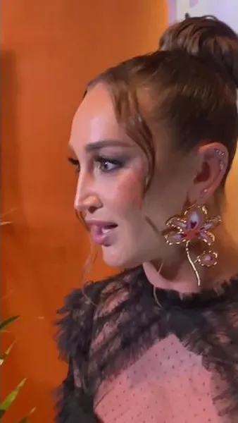 Нажми и смотри