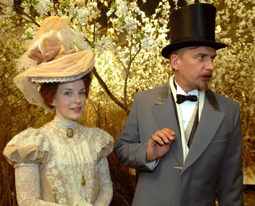 Анна Астраханцева и Дмитрий Поднозов на съемках фильма «Сад»