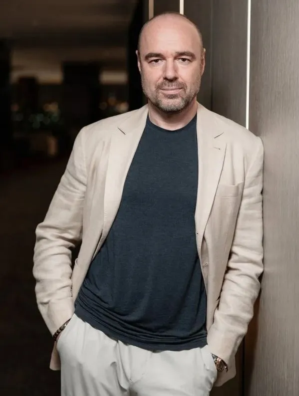 Товстик Роман